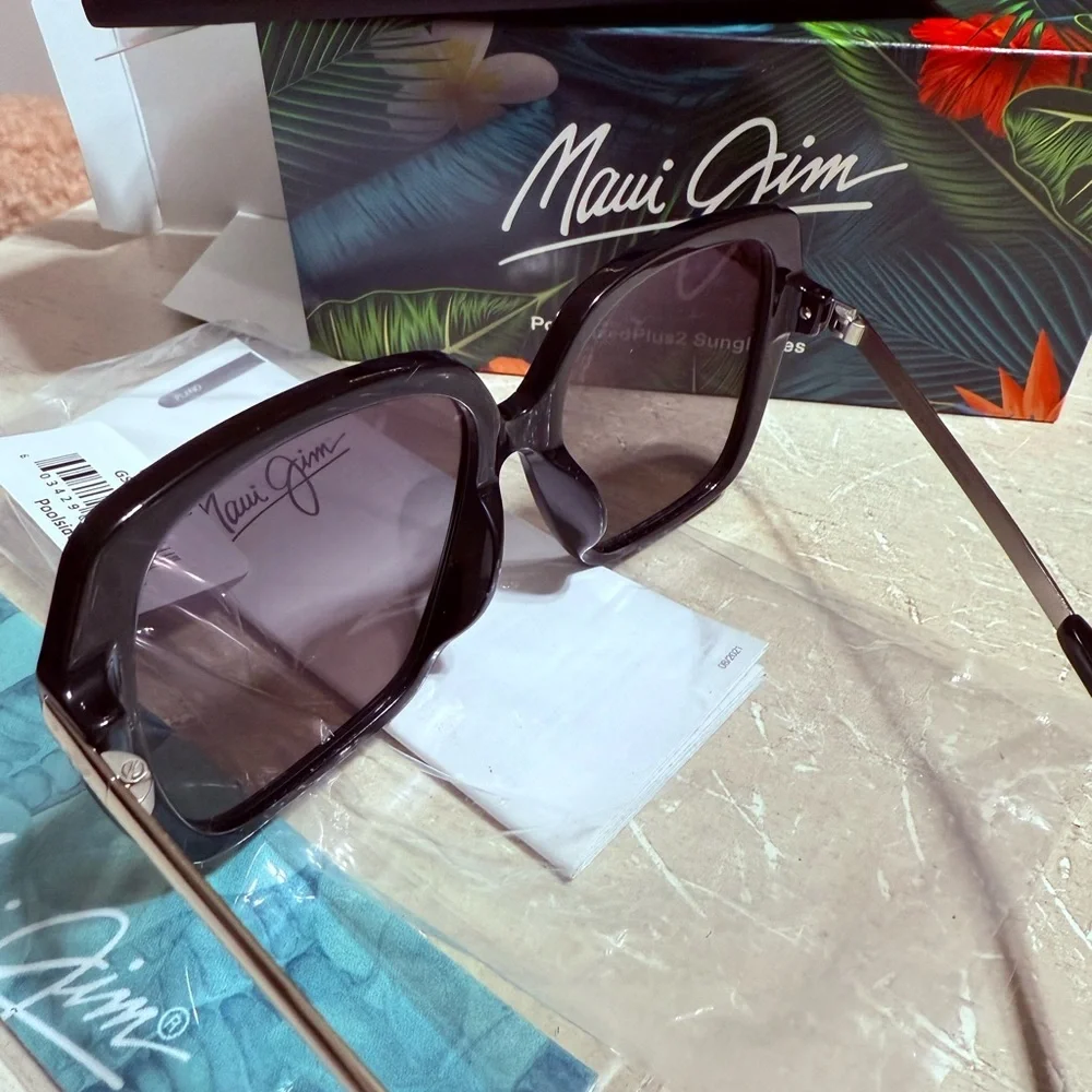 Maui Jim Black Sunglasses
